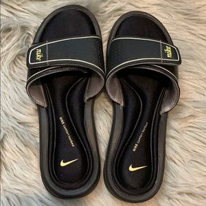 Women’s Nike comfort slides